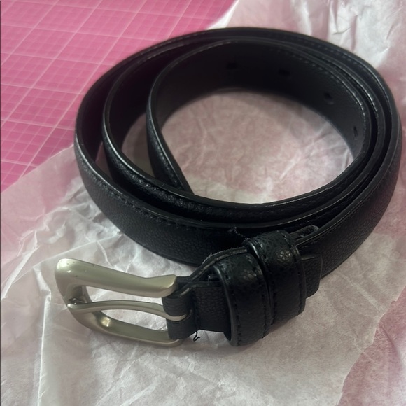 Black Belt with Metal Hardware - Picture 1 of 11